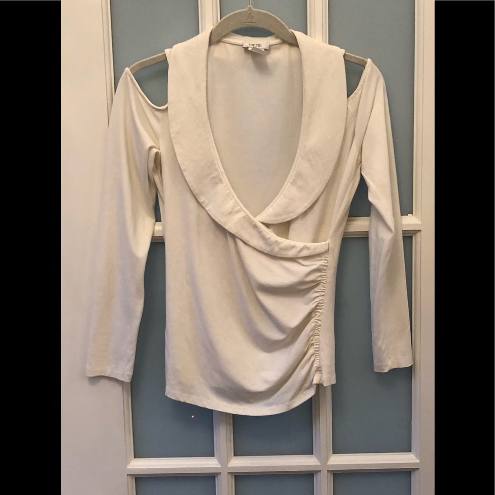 Cache Cold Shoulder Off White Top* - image 1